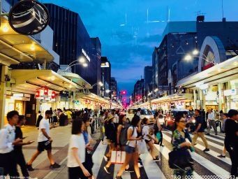 《2022年返城就业调研报告》显示 深圳薪资水平列城市第一